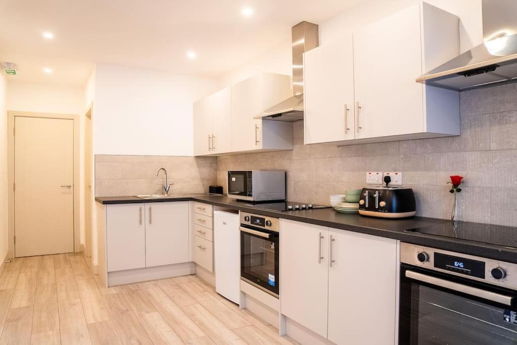 Five Star Boutique Studio Flat In ลอนดอน ภายนอก รูปภาพ