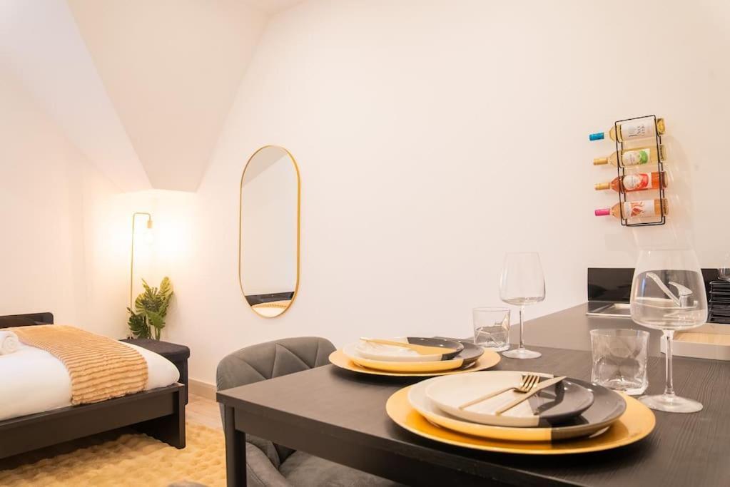Five Star Boutique Studio Flat In ลอนดอน ภายนอก รูปภาพ